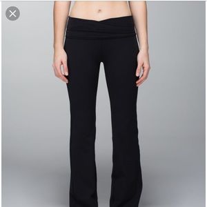 Black lululemon Astro pants (regular)